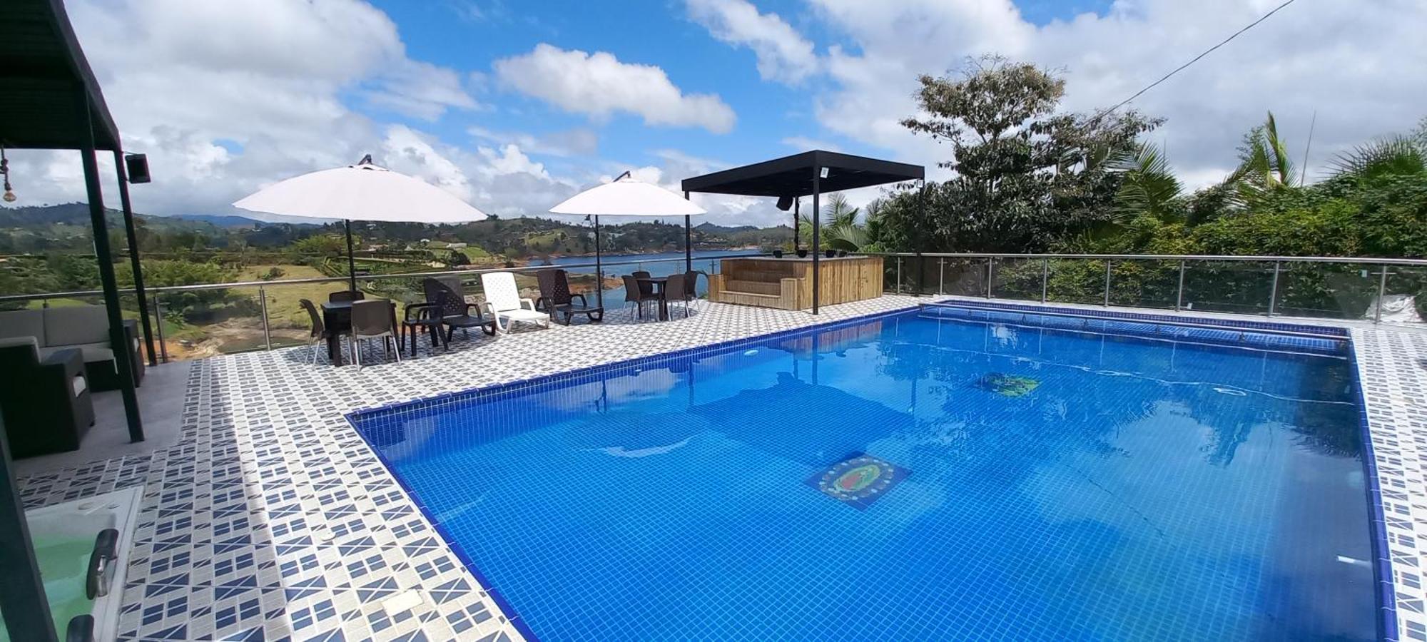 Hotel Mirador Cielo Blue El Penol  Екстериор снимка